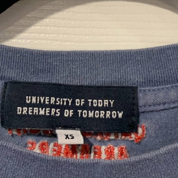 University of Today Dreamers of Tomorrow Long Sleeve T-shirt - Picture 3 of 4